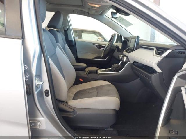 2020 TOYOTA RAV4 HYBRID XLE 5