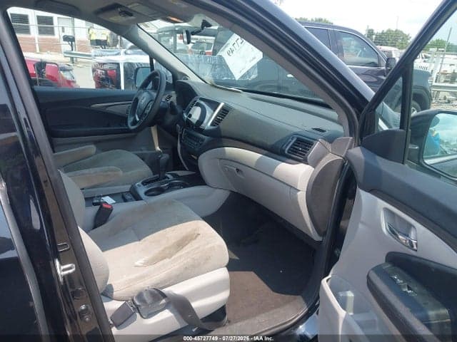 2017 HONDA PILOT EX 5