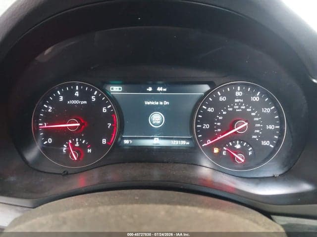 2017 KIA CADENZA LIMITED 4