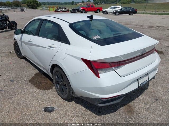 2021 HYUNDAI ELANTRA SEL 3