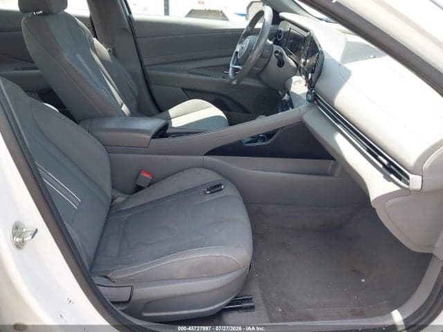 2021 HYUNDAI ELANTRA SEL 5