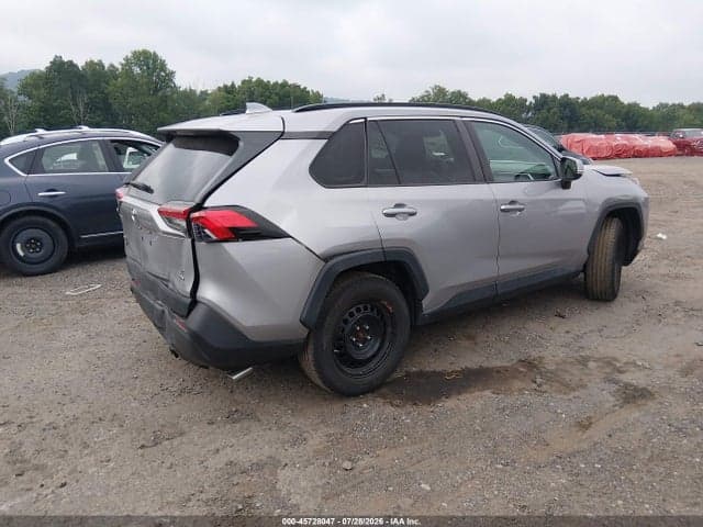 2019 TOYOTA RAV4 LE 4