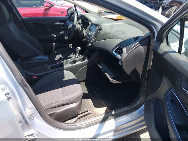 2017 CHEVROLET CRUZE LT AUTO 5