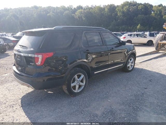 2017 FORD EXPLORER XLT 4