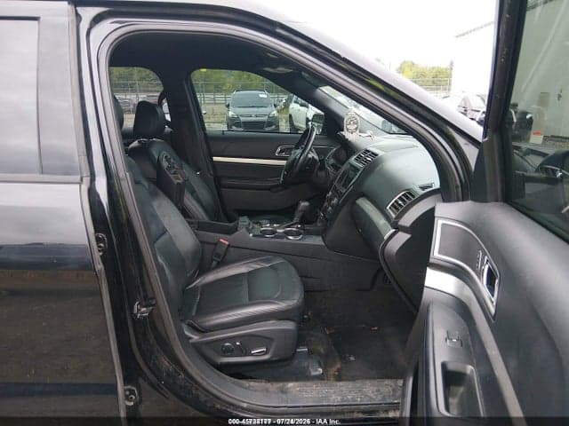 2017 FORD EXPLORER XLT 5