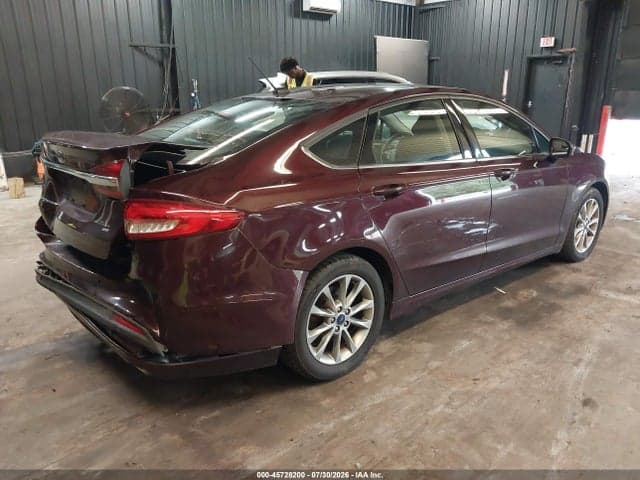 2017 FORD FUSION SE 4