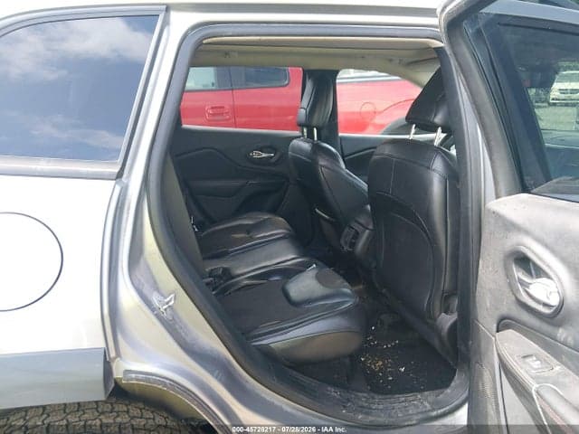 2017 JEEP CHEROKEE TRAILHAWK 8