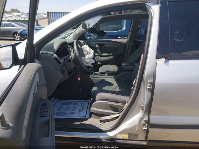 2017 CHEVROLET TRAVERSE LS 5