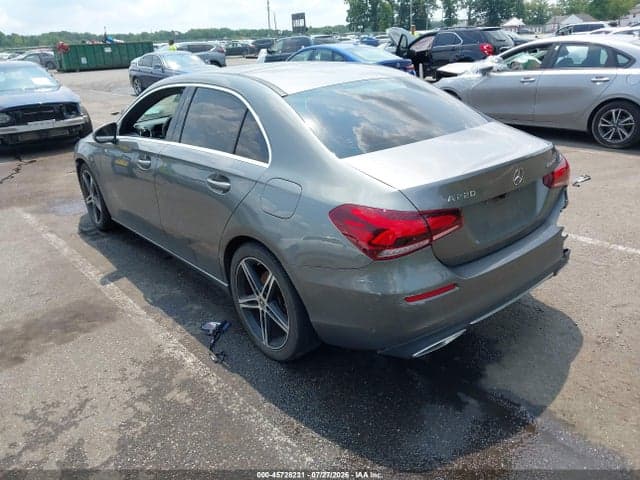 2019 MERCEDES-BENZ A 220 4MATIC 3