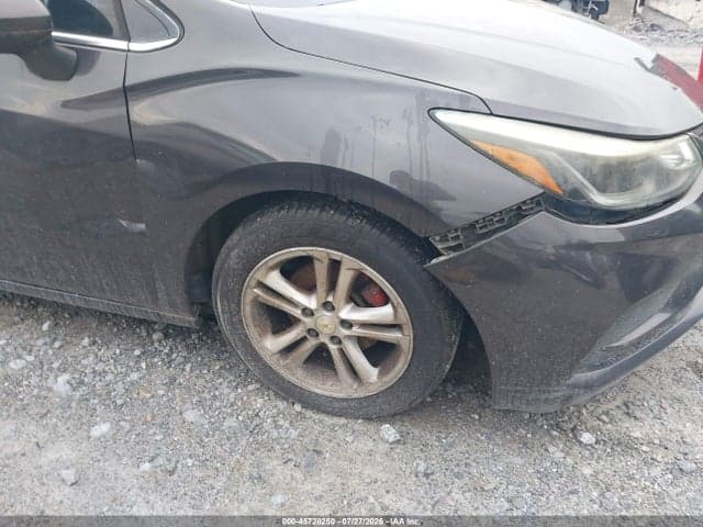 2017 CHEVROLET CRUZE LT AUTO 6
