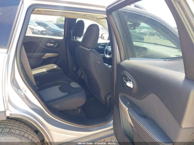2018 JEEP CHEROKEE LATITUDE 4X4 8
