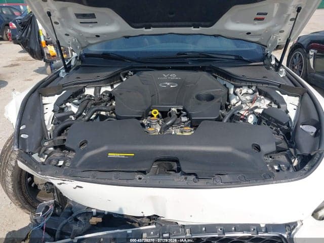 2021 INFINITI Q60 LUXE 10