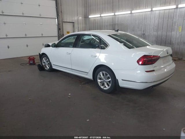 2017 VOLKSWAGEN PASSAT 1.8T S 3