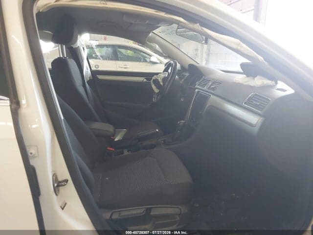 2017 VOLKSWAGEN PASSAT 1.8T S 5
