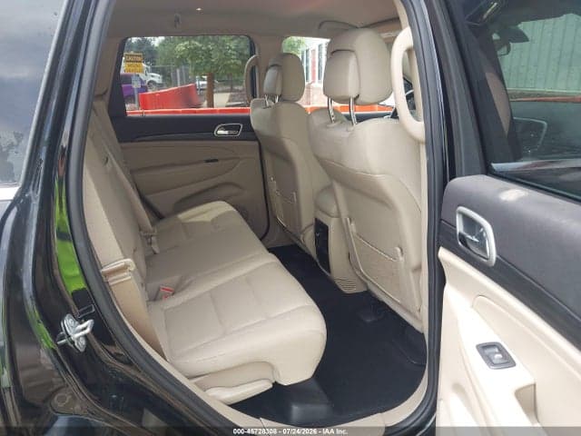 2019 JEEP GRAND CHEROKEE LAREDO E 4X4 8