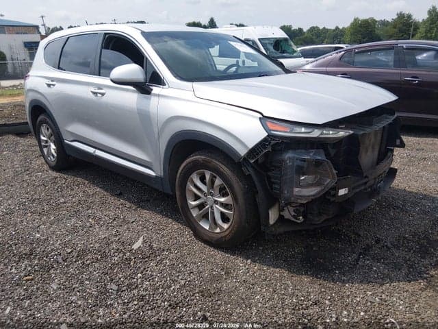 2019 HYUNDAI SANTA FE SE 1