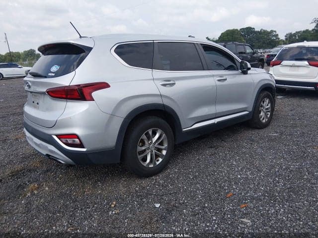 2019 HYUNDAI SANTA FE SE 4