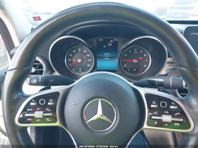 2019 MERCEDES-BENZ C 300 7