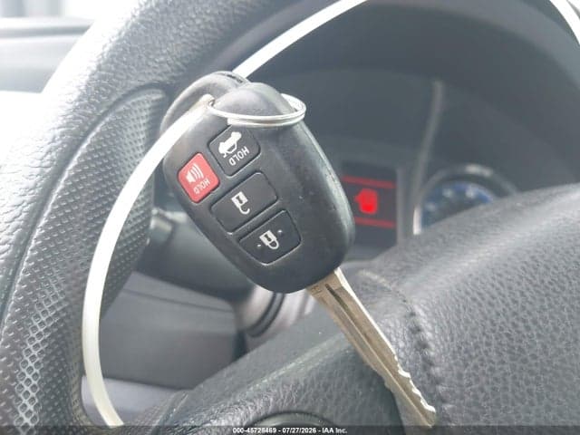 2017 TOYOTA COROLLA LE 11