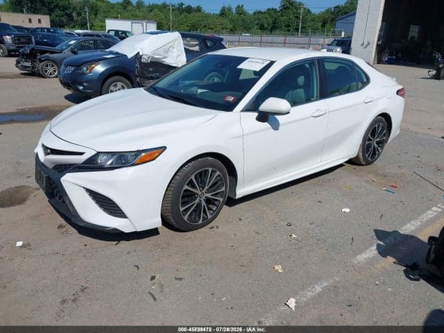 2020 TOYOTA CAMRY SE 2