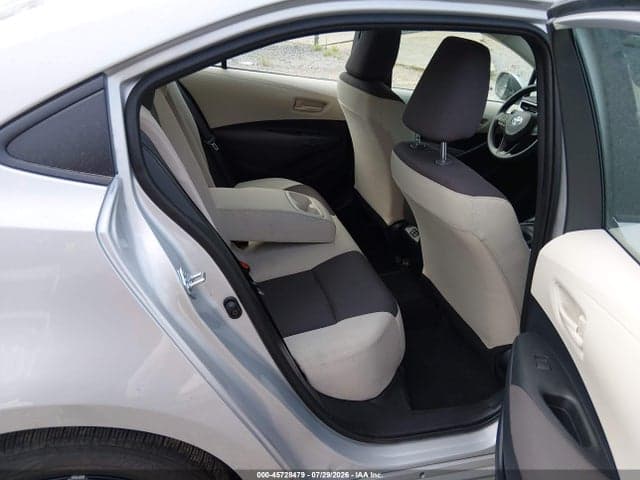 2026 TOYOTA COROLLA LE 8