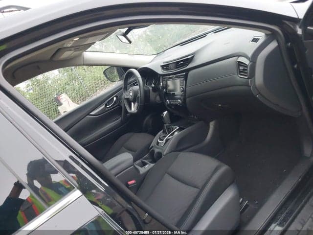 2019 NISSAN ROGUE SV 5