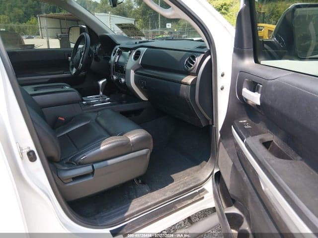2020 TOYOTA TUNDRA SR5 5