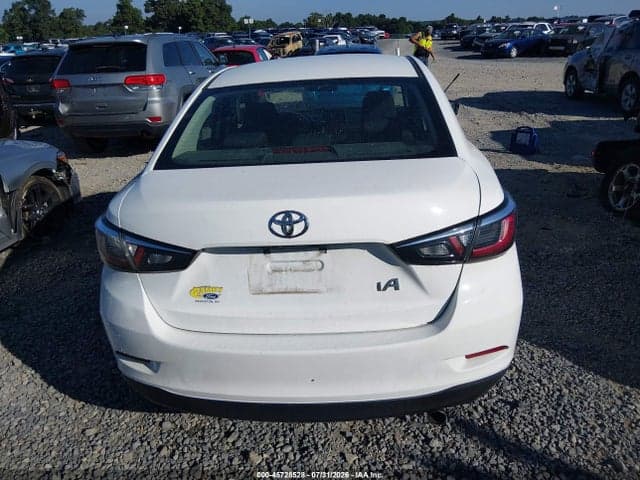 2017 TOYOTA YARIS IA 16