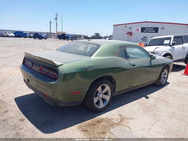 2021 DODGE CHALLENGER SXT 4