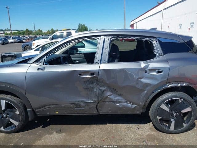 2025 NISSAN KICKS SR INTELLIGENT AWD 6