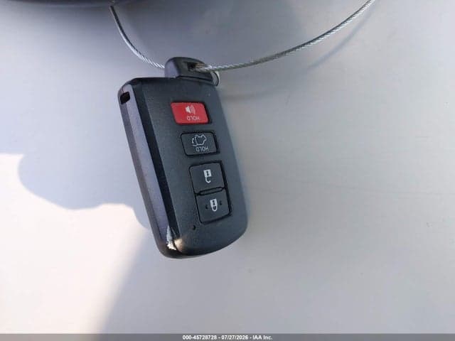 2017 TOYOTA RAV4 HYBRID LIMITED 11