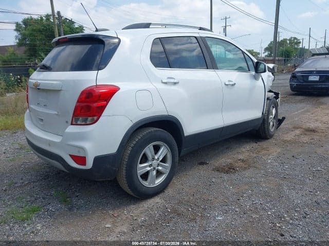 2017 CHEVROLET TRAX LT 4
