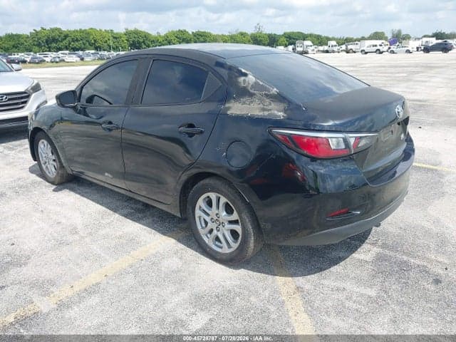 2017 TOYOTA YARIS IA 3