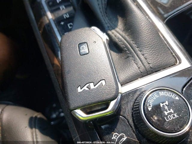 2023 KIA SPORTAGE X-LINE 11