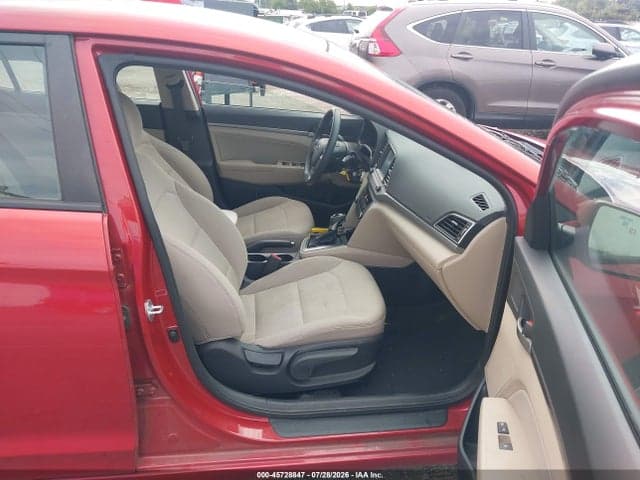 2017 HYUNDAI ELANTRA SE 5