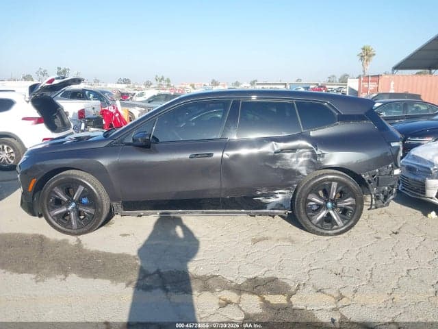 2025 BMW IX XDRIVE50 15
