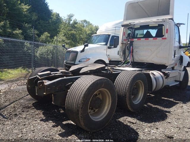 2018 INTERNATIONAL LT 4