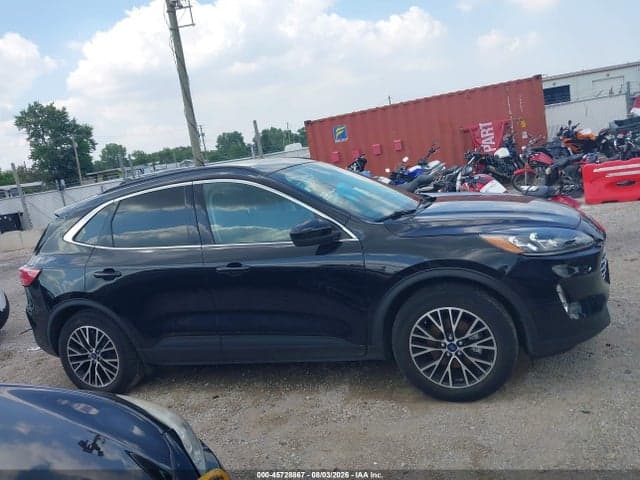 2021 FORD ESCAPE PHEV TITANIUM 13
