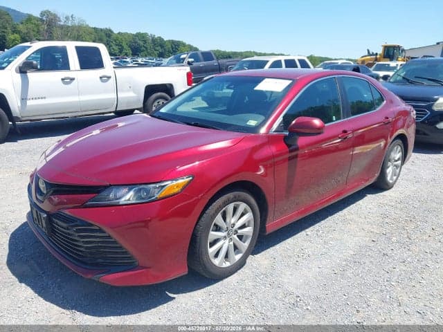 2018 TOYOTA CAMRY LE 2