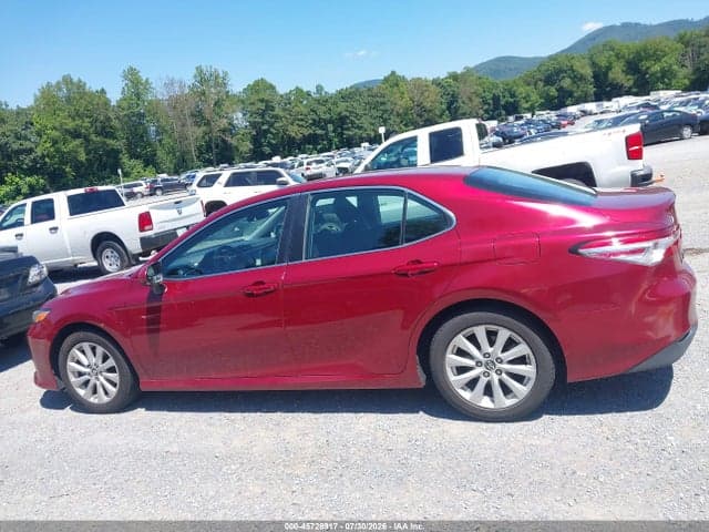 2018 TOYOTA CAMRY LE 15