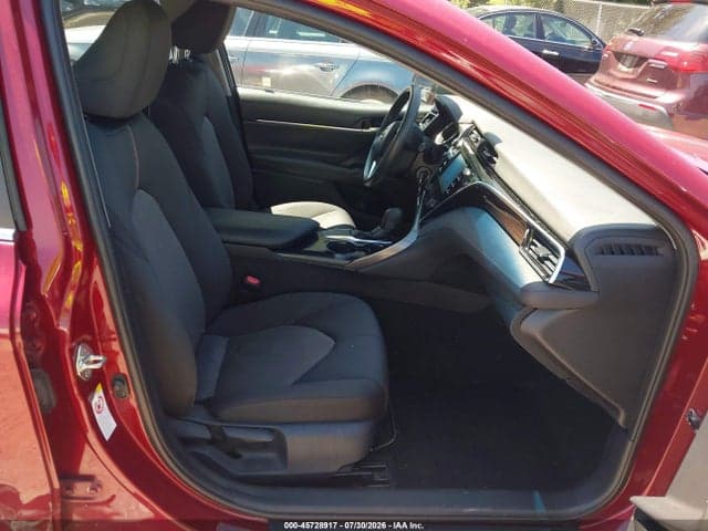 2018 TOYOTA CAMRY LE 5