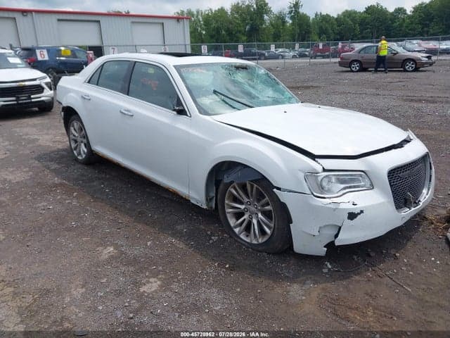 2017 CHRYSLER 300C 1