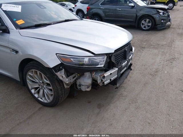 2017 FORD TAURUS LIMITED 19