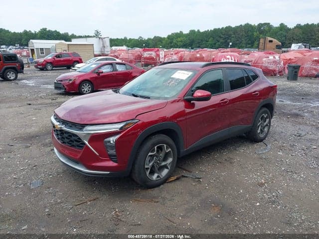 2024 CHEVROLET TRAX FWD LT 2