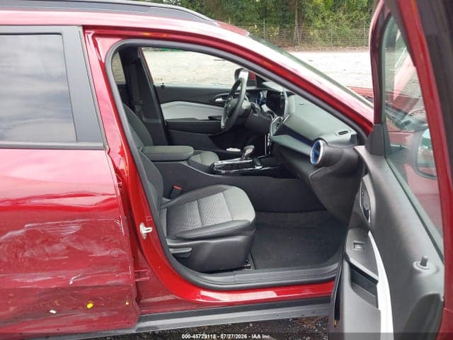 2024 CHEVROLET TRAX FWD LT 5