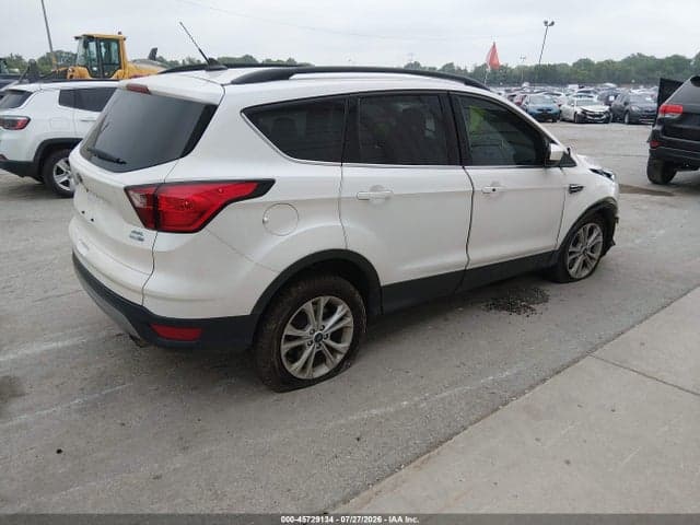 2019 FORD ESCAPE SEL 4