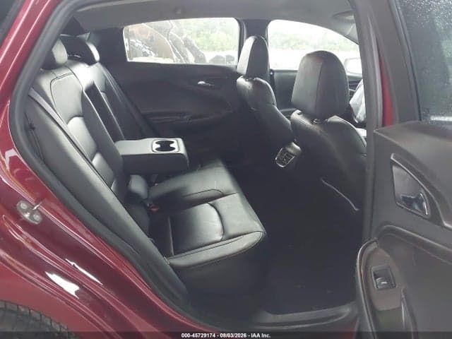 2017 CHEVROLET MALIBU 1LT 8