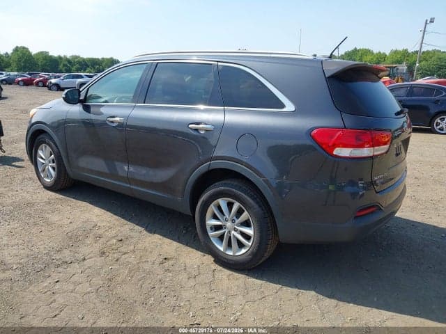 2017 KIA SORENTO 2.4L LX 3