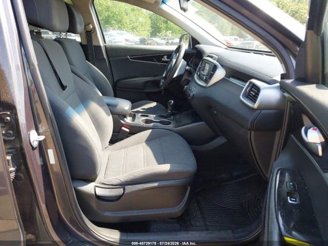2017 KIA SORENTO 2.4L LX 5