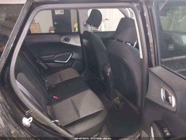 2021 KIA SOUL LX 8